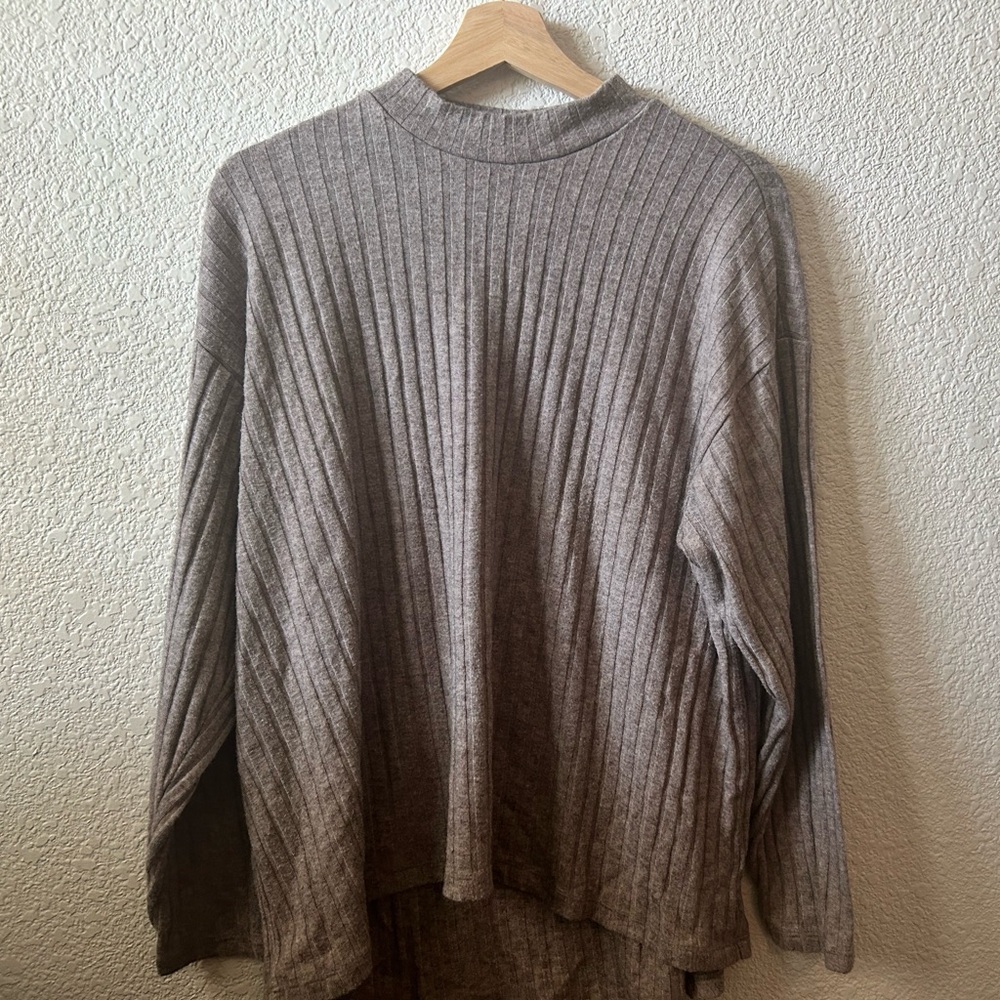 Gray Ribbed Knit Sweater